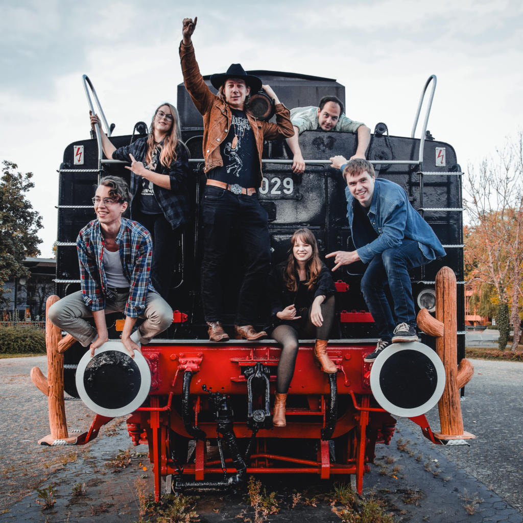 credit_Florian_Eppel_Zug_quadrat_klein